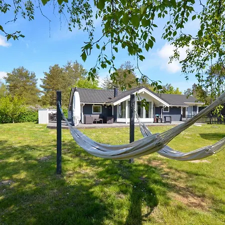 펜션 Three-bedroom In *