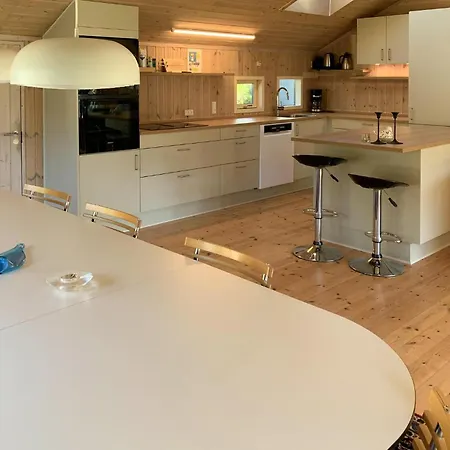 Three-bedroom In 펜션